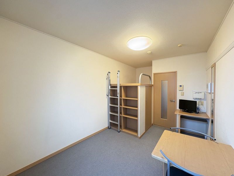 レオパレスキルシュバウム 居間