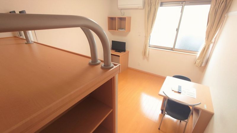 レオネクストおおせぎⅢ 居間