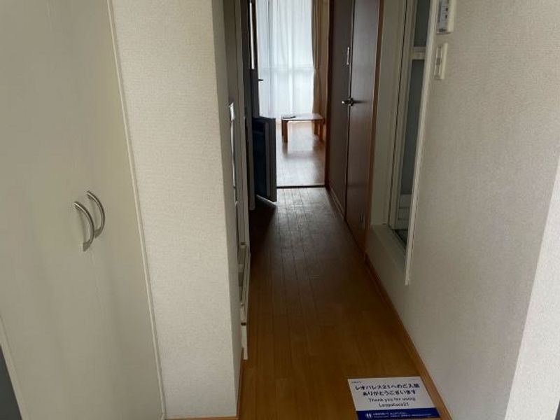 レオパレスメローフィールド　Ｋ 玄関