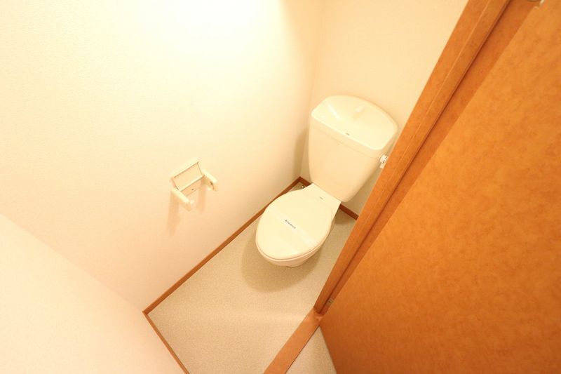 レオパレス一里松 トイレ