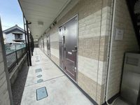レオパレス三四郎 玄関