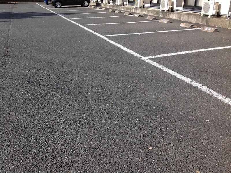 レオパレスゴルトキャニョン 駐車場