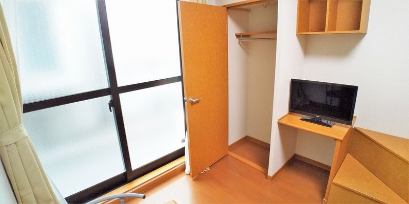 レオパレスマムトープ 収納
