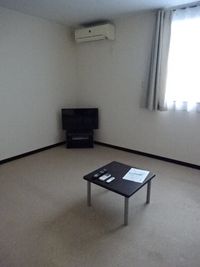 レオネクストブラン　ブルー 居間