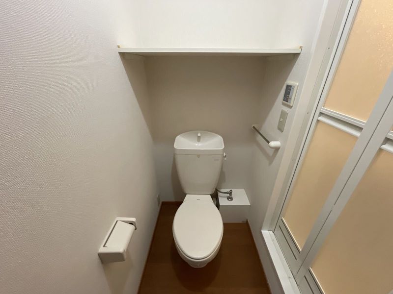 レオパレスネスト中百舌鳥 トイレ