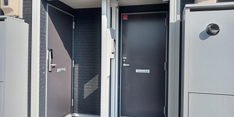 レオネクストフキ 玄関