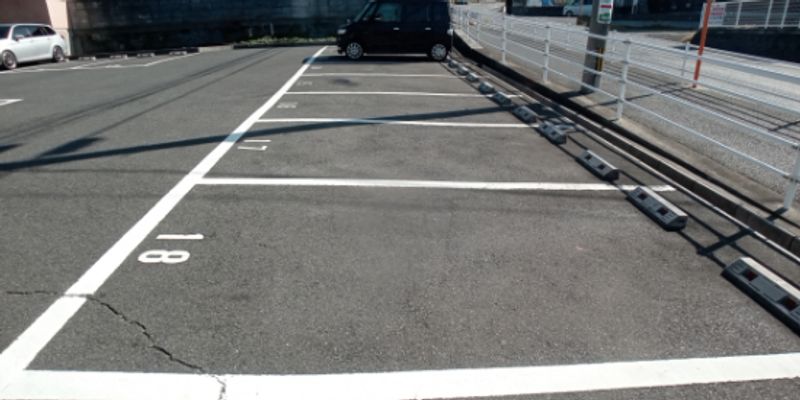 レオパレスサンシャインハイツ 駐車場