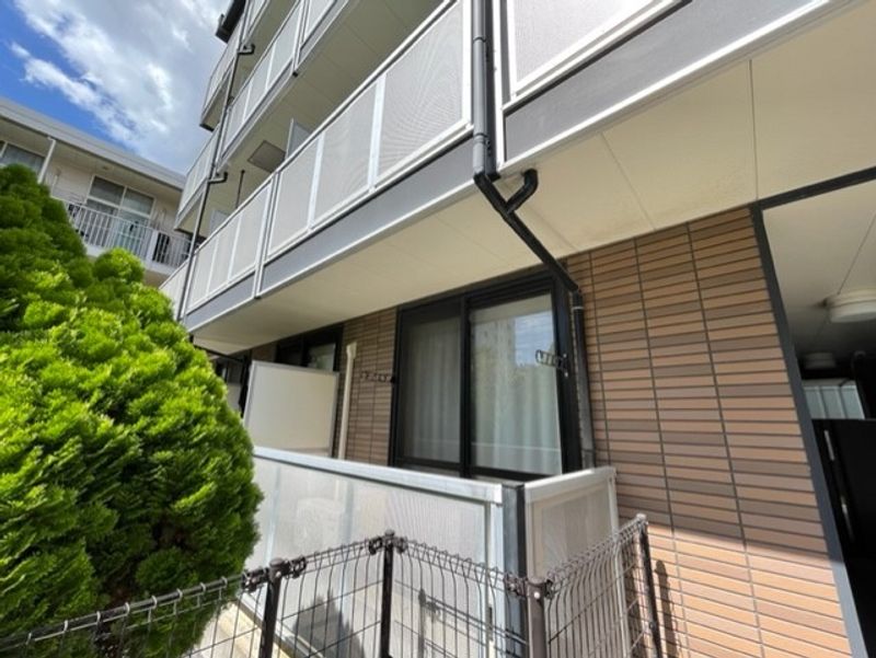レオパレス日時計 バルコニー