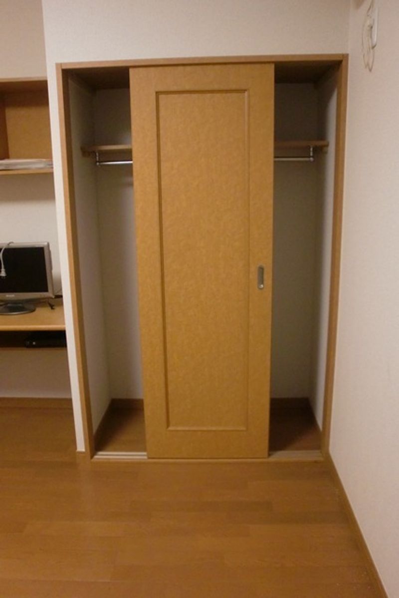 レオパレスＣＩＥＬ 収納