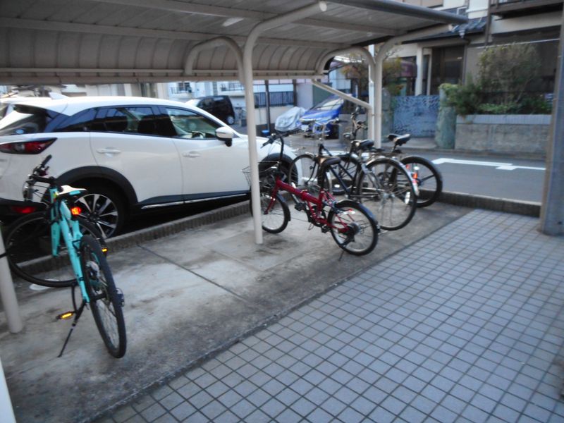 レオパレスヤバタⅢ 共用部分