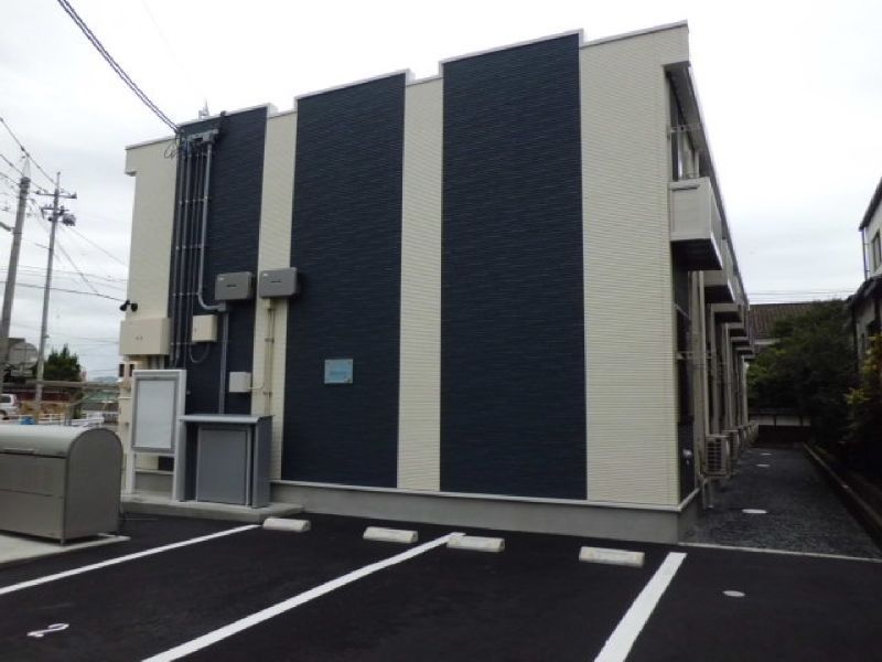 レオネクストグリーンベース 駐車場