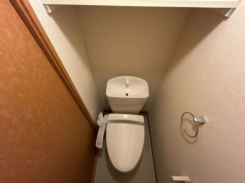 レオパレスセイクレッドヒルズ トイレ