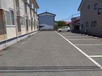 レオパレスグラン　バレー 駐車場