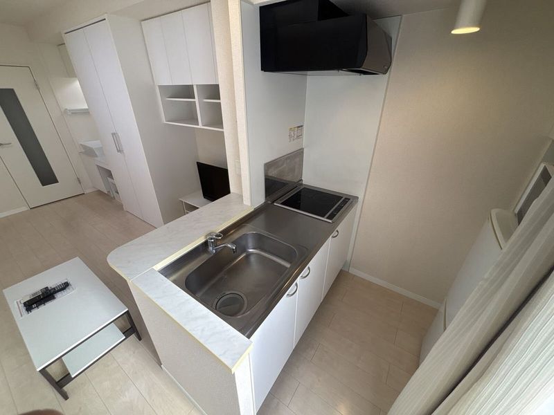 LEONEXT Mon Silk Claire Kitchen