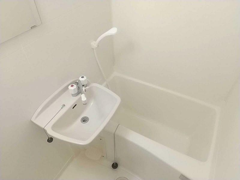 レオパレスメイフラワー 風呂