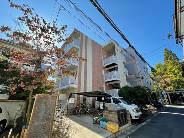 レオパレスエスペランサ 外観