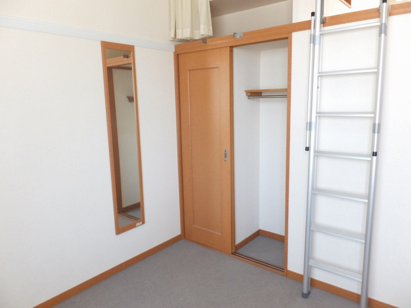 レオパレスケレス 収納