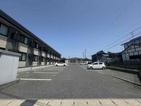レオパレスＨＡＮＡ 駐車場
