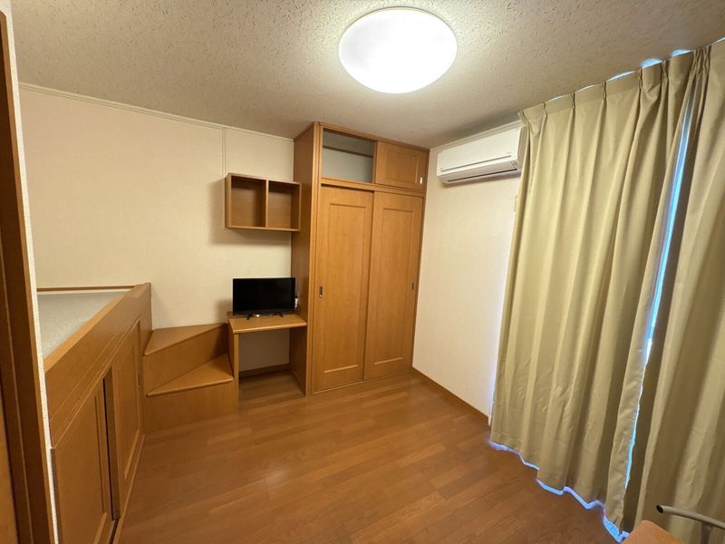 レオパレスアサクラⅡ 居間