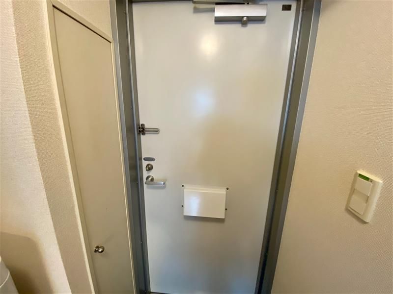 レオパレスグリーン中台 玄関