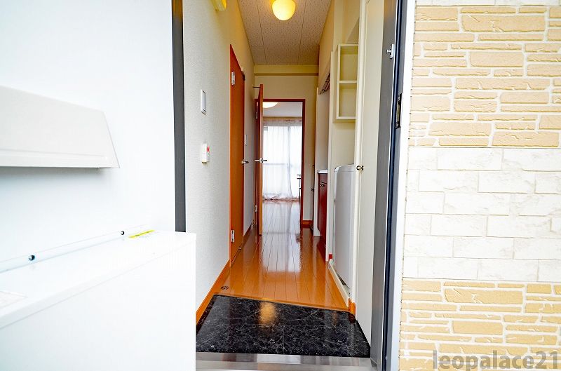 leopalace Prius Lối vào