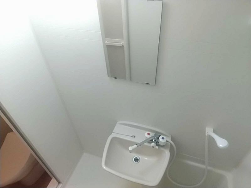 レオパレスメイフラワー 洗面台