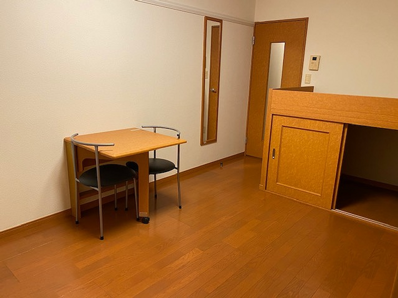 レオパレスプルミエール 居間