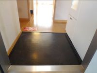 レオパレスエスペランサ 玄関