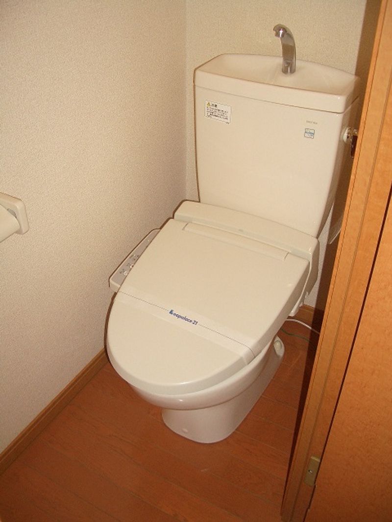 レオパレスカシオペア トイレ