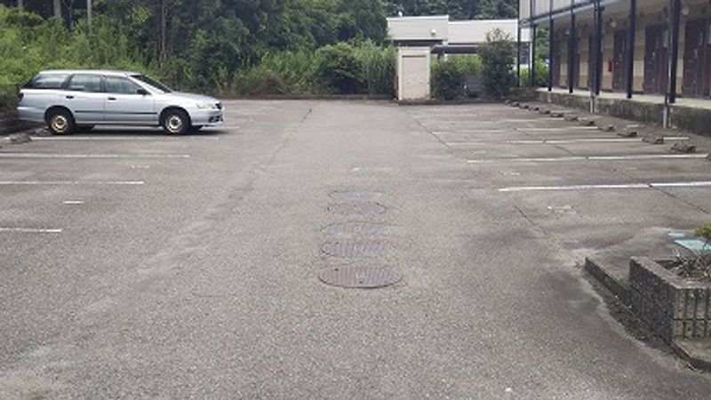 レオパレスグレイスコートⅡ 駐車場