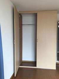 レオパレスリヴェール国母 収納