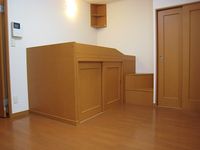 レオパレスサニースペランツィア 居間