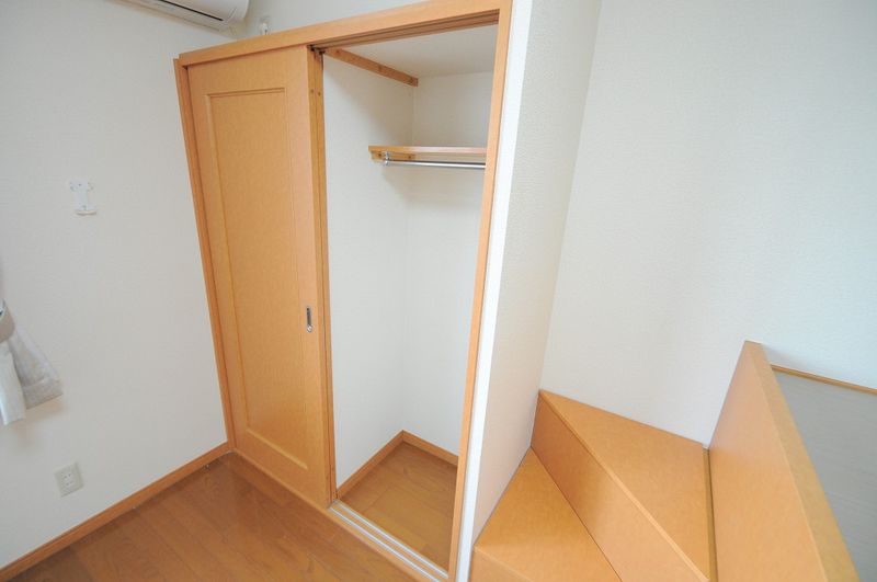 レオパレスパティオ 収納