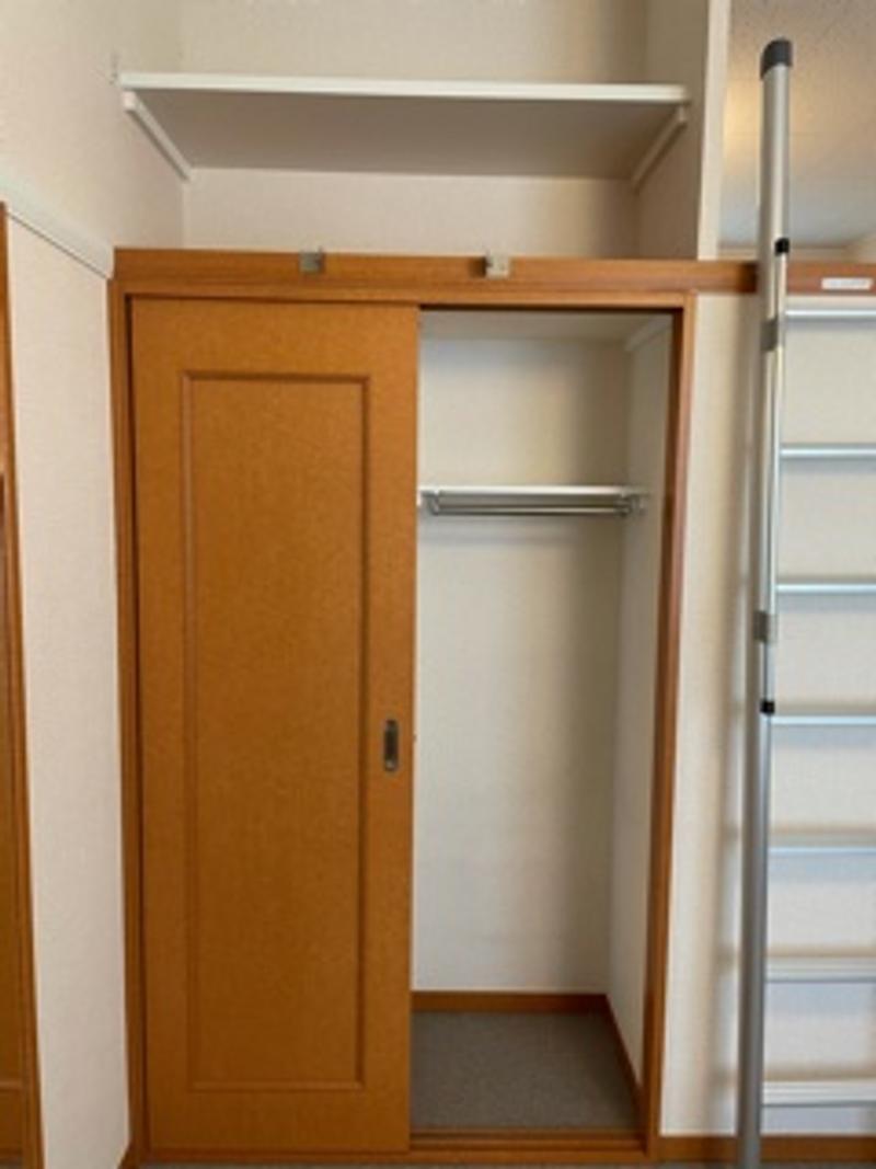 レオパレスかりがね 収納