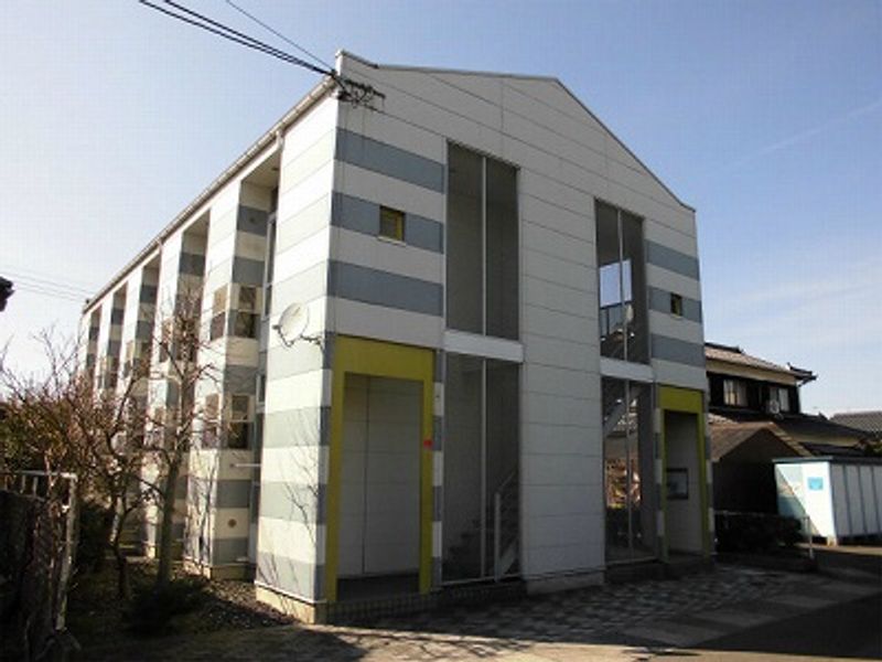 レオパレスメイプル 外観