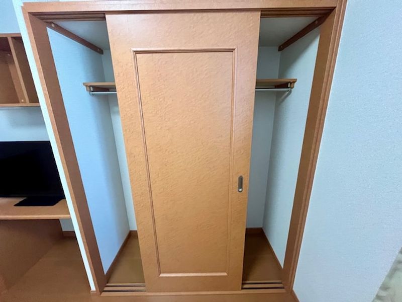 レオパレスボヌール山辺 収納