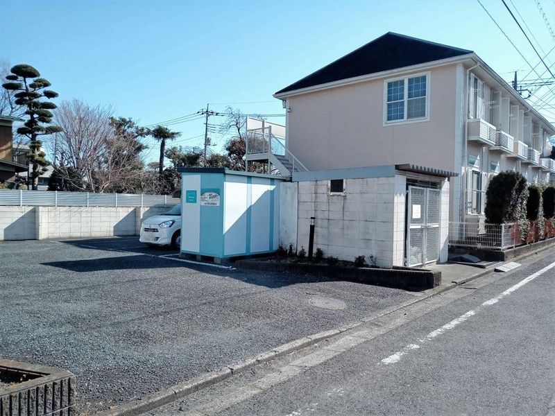 レオパレスパレスフィオーレⅡ 駐車場