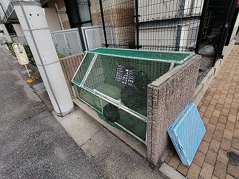 レオパレスクレセント 共用部分