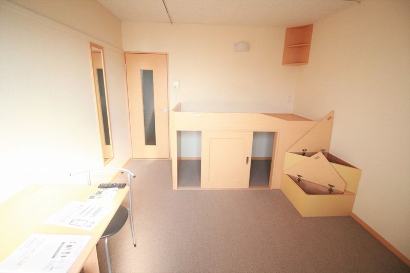 レオネクストモミの木 居間