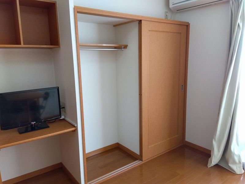 レオパレスソレーユ 収納