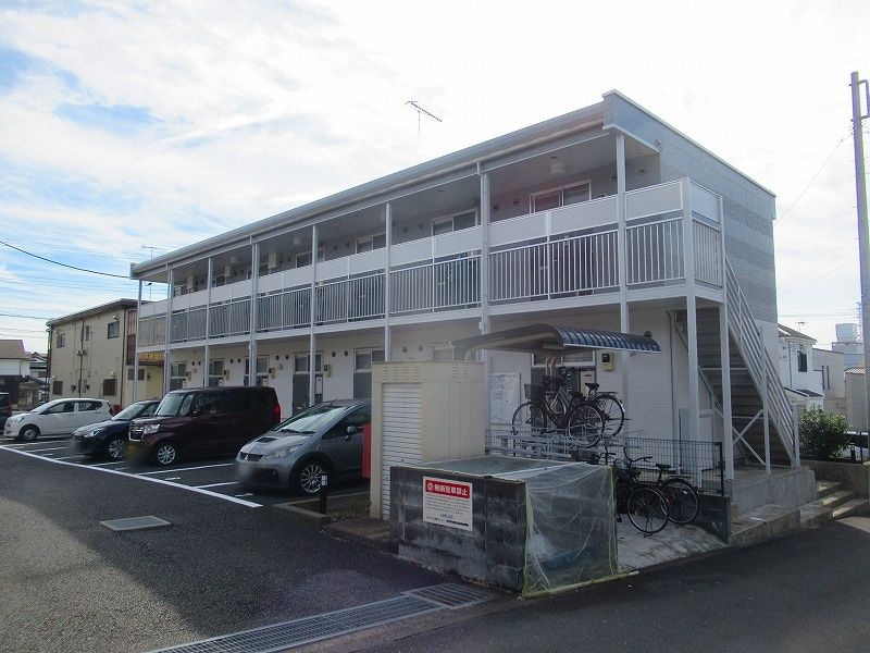 レオパレスパシオネ 駐車場