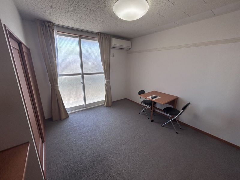 レオパレス川添Ⅱ 居間
