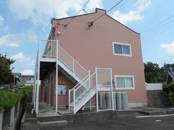 レオパレス小牧 外観
