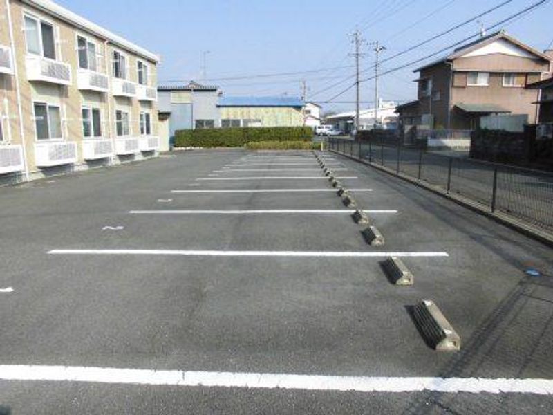 レオパレス花川 駐車場