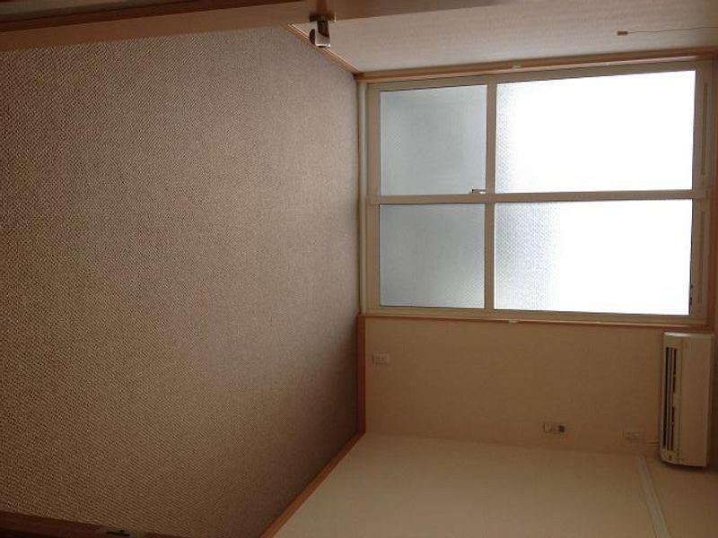 レオパレスバーディー 居間