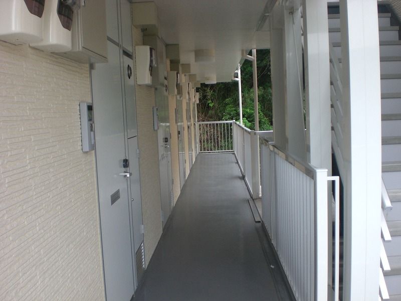 レオパレスカリス 共用部分