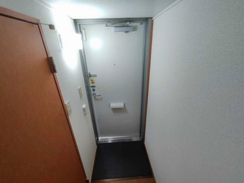 leopalace Harayama Entrance