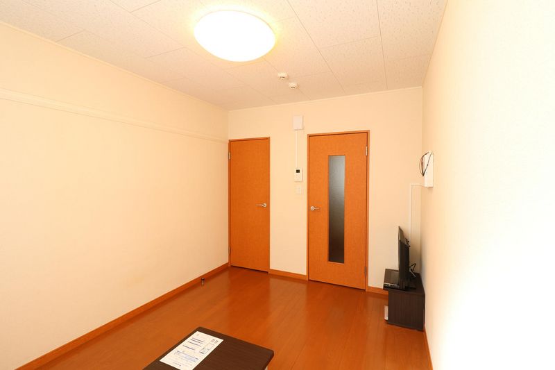 レオパレス京都 居間