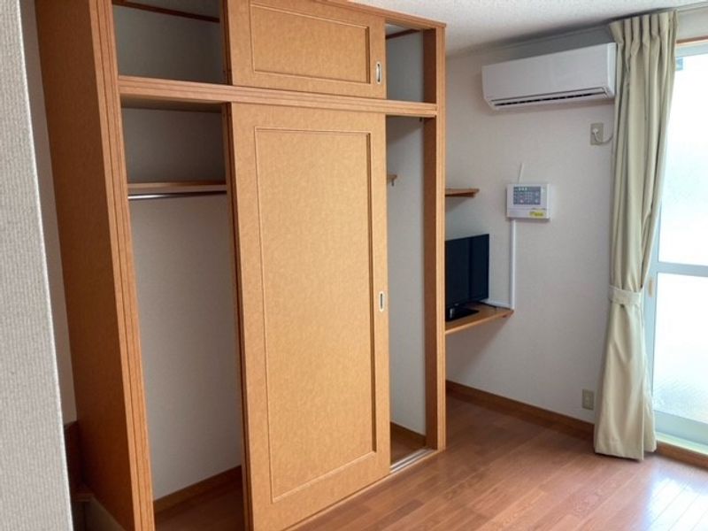 レオパレスグランドホープ 収納