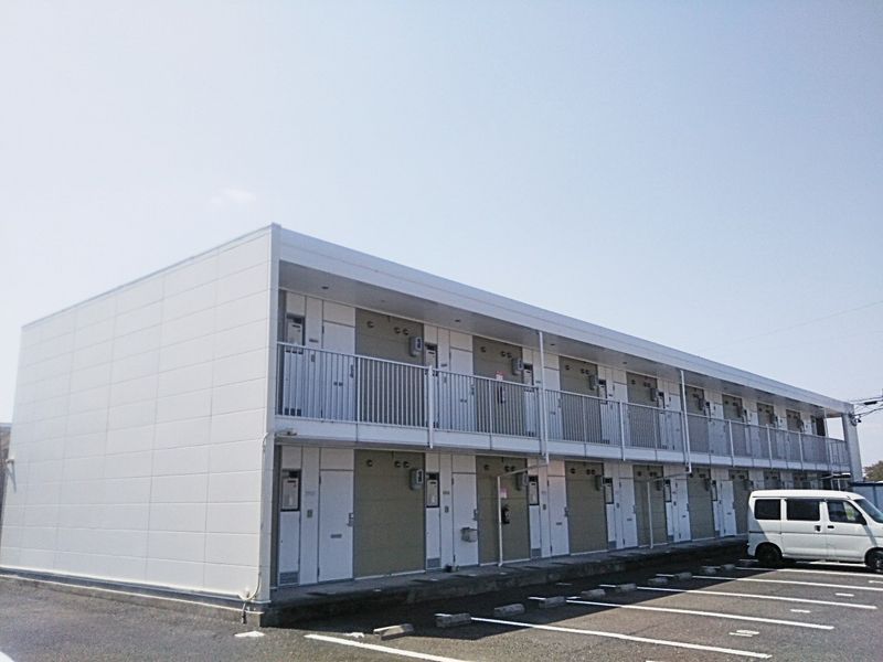 レオパレスＫＡＺＵ 駐車場